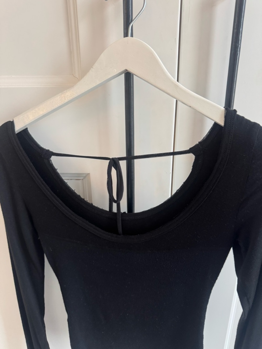 Joah Brown Black Long-Sleeve Scoop Back Tie Top - Picture 4 of 8